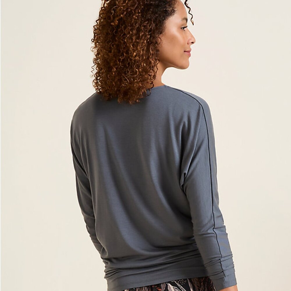 Garnet Hill ~New ~ Zuri Comfort Knit V-Neck Tencel Lyocell Top in size Small - Picture 7 of 15